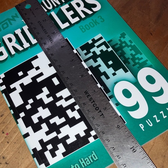 The gauntlet of griddlers Book 3 - easy to hard - softcover 99 Puzzle Book - Picture 12 of 14
